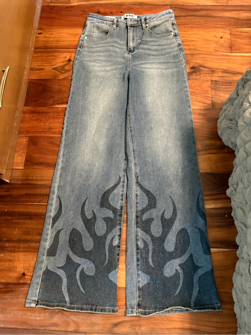 PTCL Ethikal Brand Flame Graphic Wide Leg Jeans 28 Y2K Light Wash (1499)